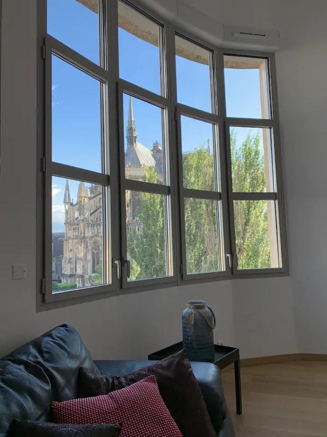 Loft Des Sacres - Vue Unique Sur La Cathedrale Lejlighed Reims Eksteriør billede