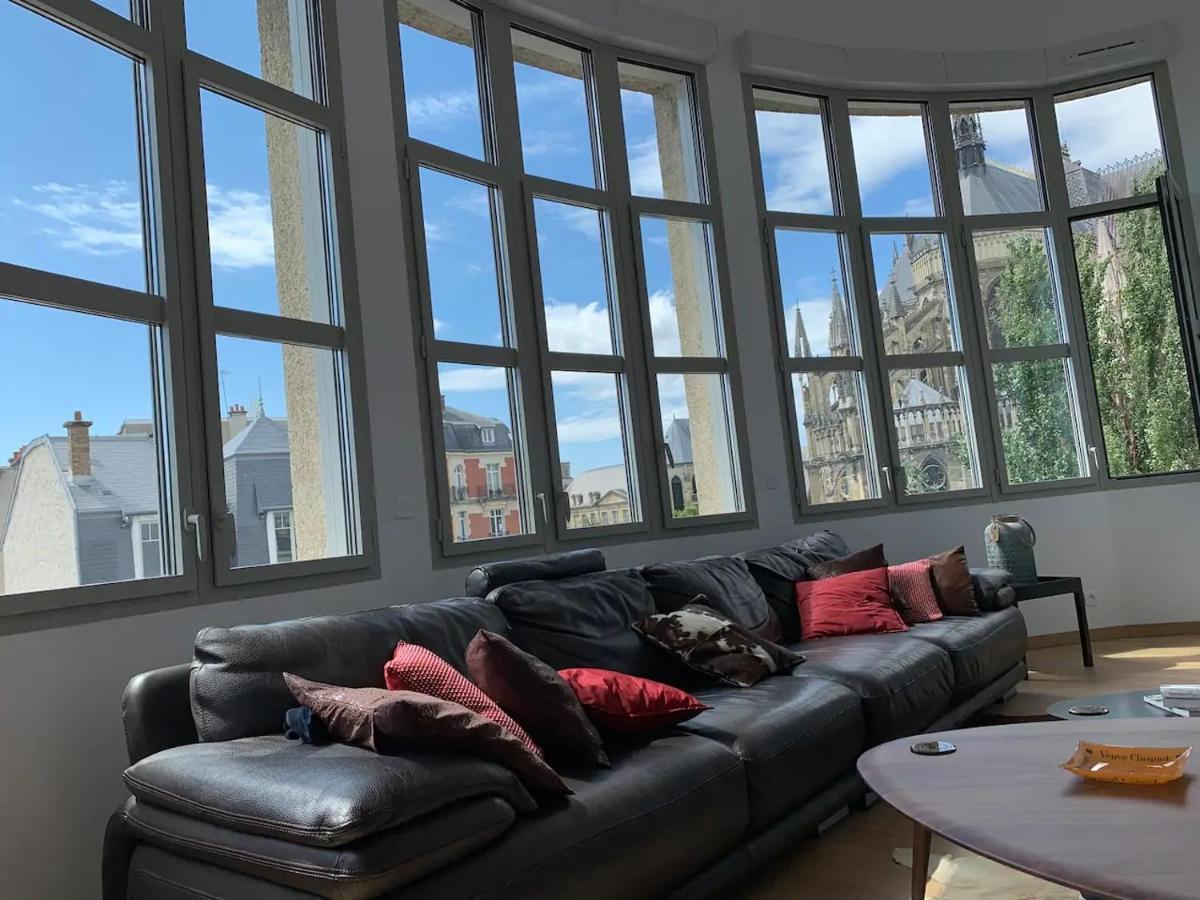 Loft Des Sacres - Vue Unique Sur La Cathedrale Lejlighed Reims Eksteriør billede